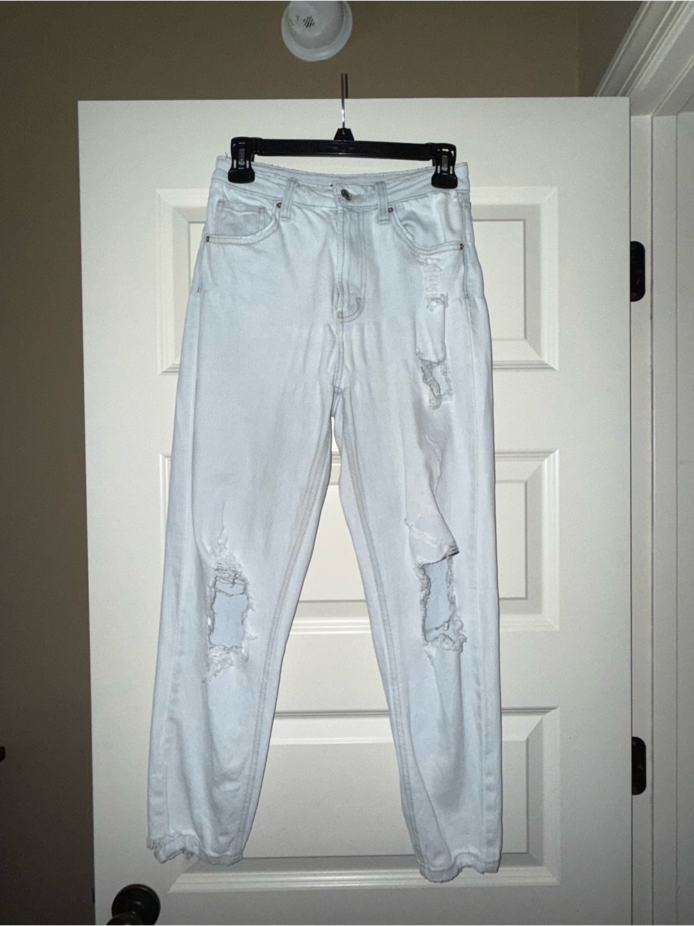 Light Wash Distressed Women's Jeans